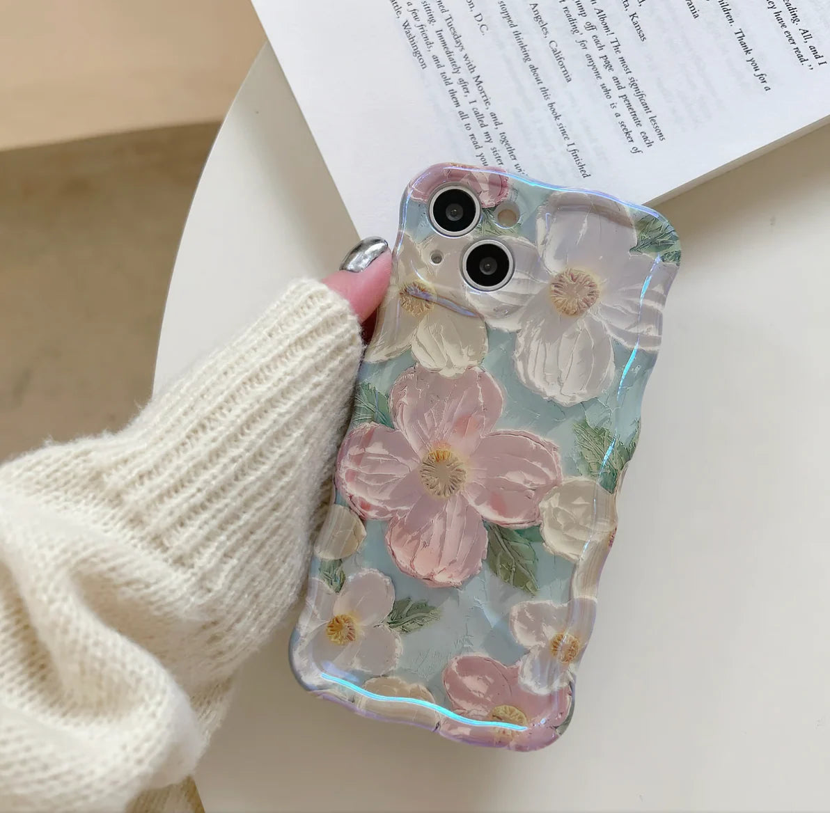 🌸 Soft blooms in a retro-inspired design - Phone case🌸